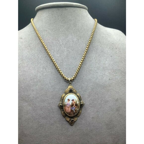 Antique Victorian Painted Porcelain Cameo Style Romantic Scene Necklace Brass - Picture 3 of 9
